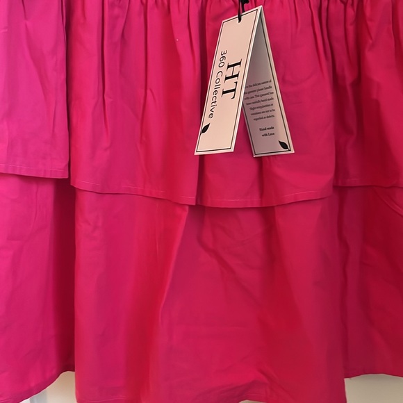 HT 360 COLLECTIVE RUFFLED TIERED MINI SKIRT. SIZE M. NWT. FUCHSIA - Picture 3 of 7